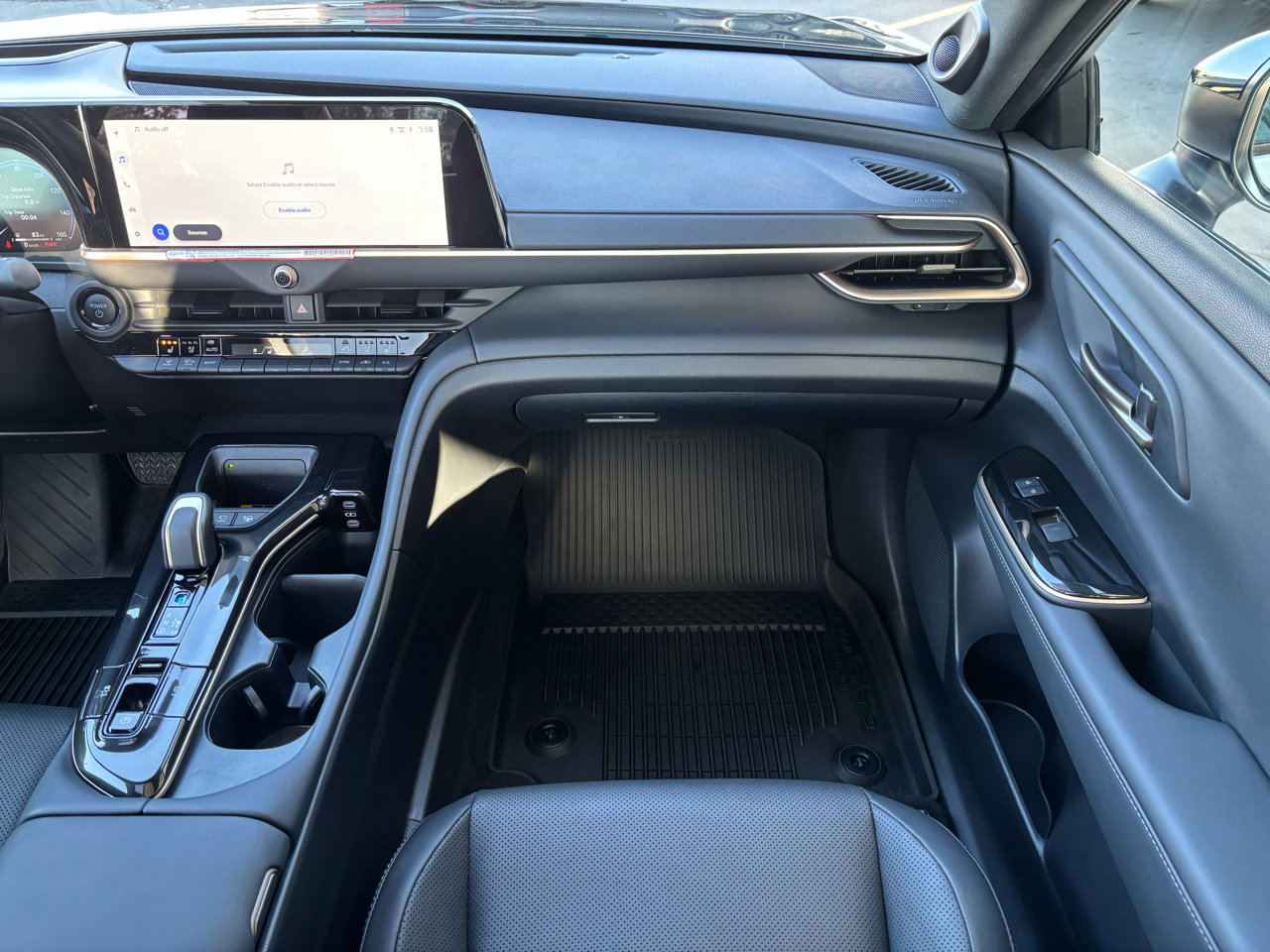 Used 2025 Toyota Crown Platinum image 19