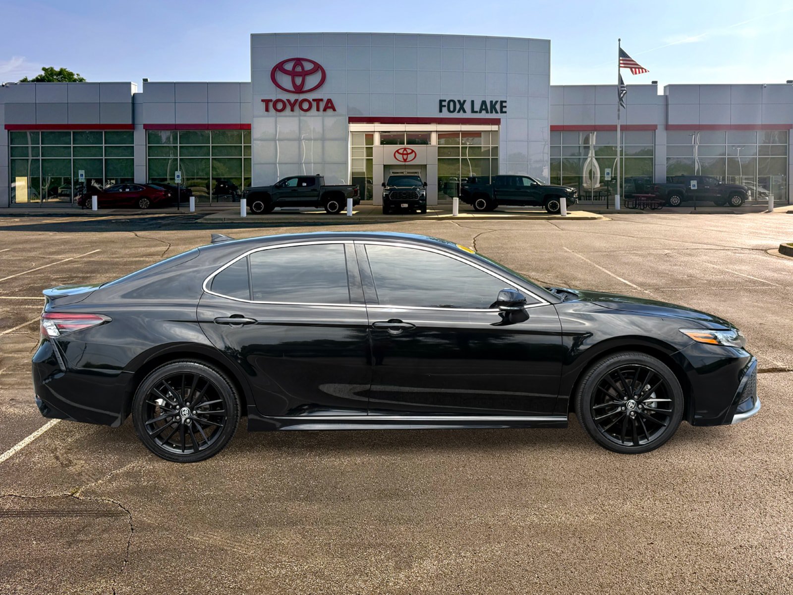 Used 2024 Toyota Camry XSE FWD image 6