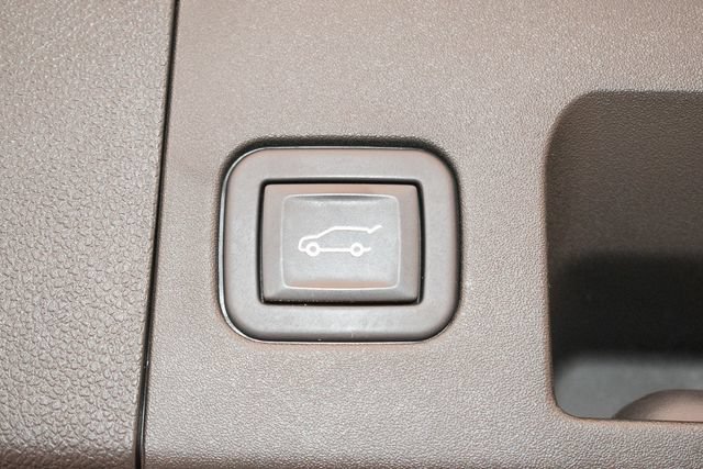 Used 2024 Cadillac XT4 Sport AWD/4WD image 15