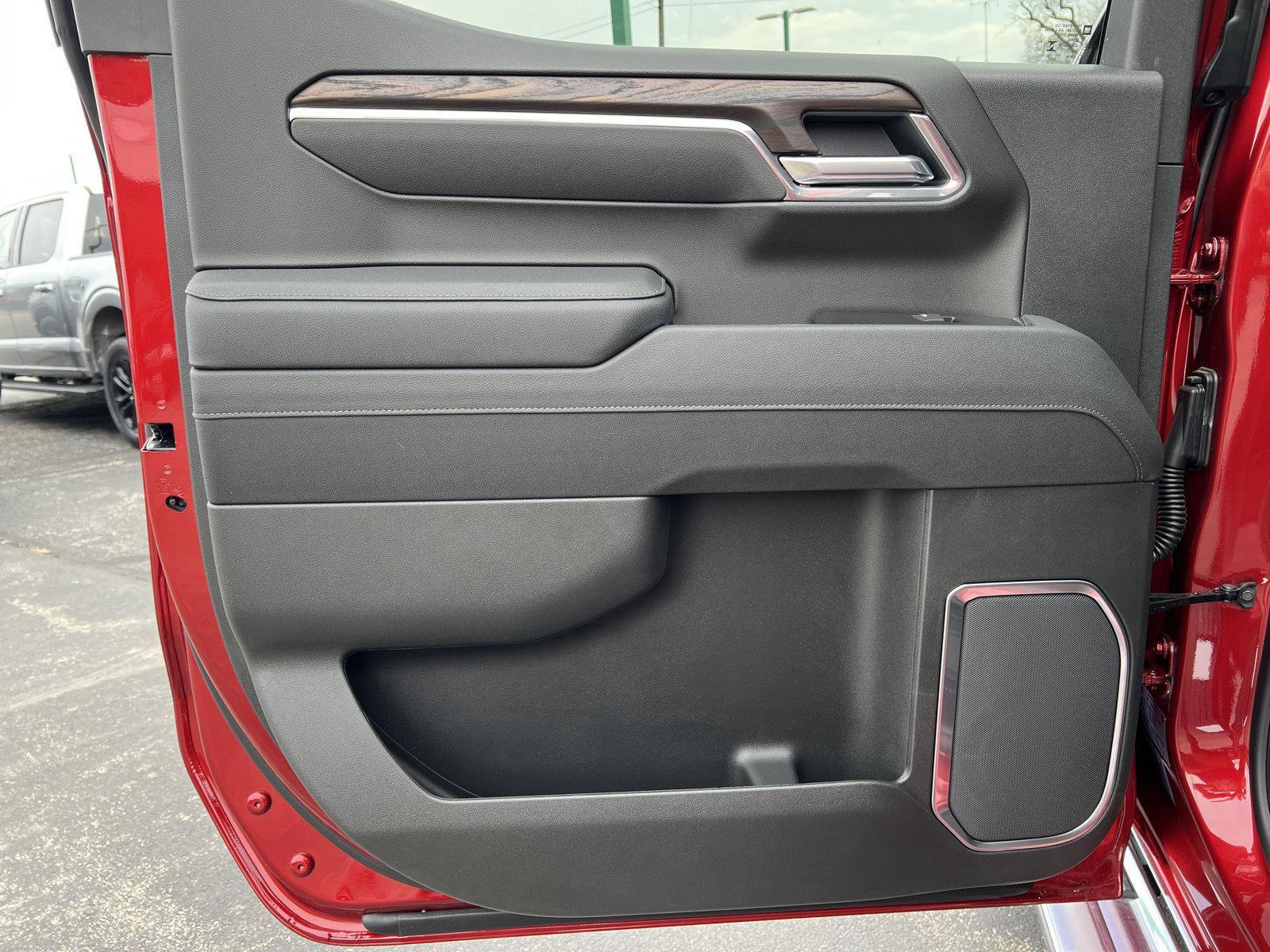 New 2026 GMC Sierra 1500 SLT image 20