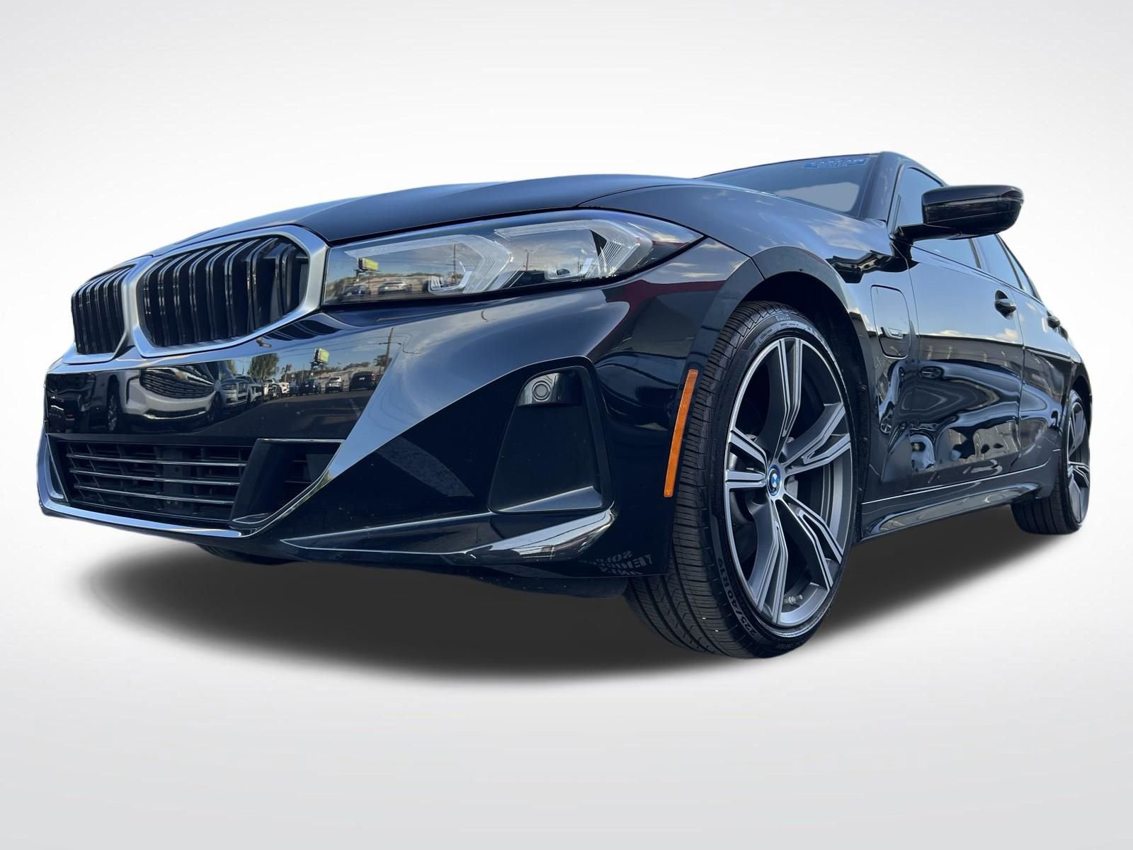 Used 2023 BMW 330e w/ Driving Assistance Package image 64