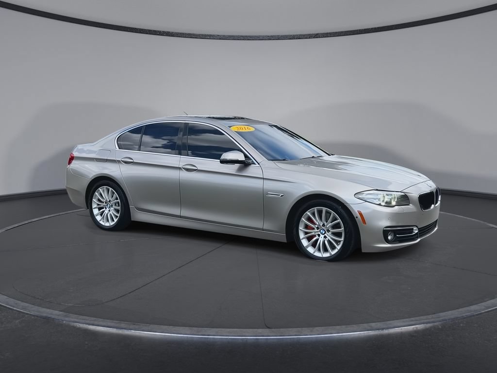 Used 2016 BMW 528i Sedan RWD image 2