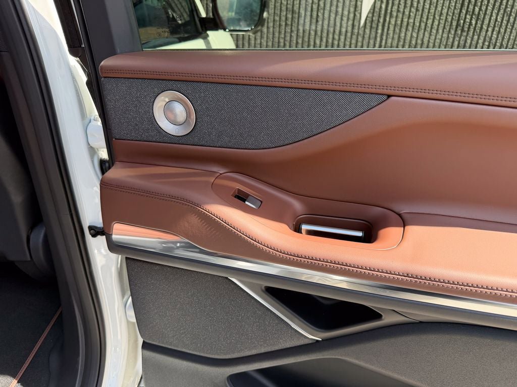 New 2026 Lincoln Navigator Reserve AWD/4WD image 29