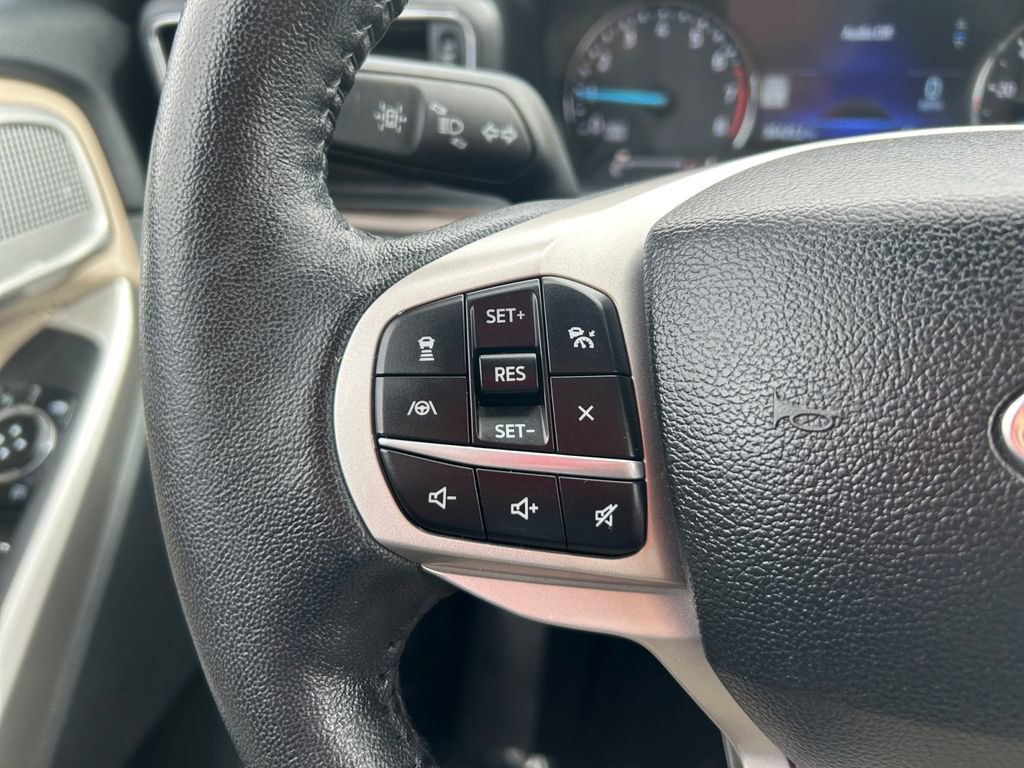 Used 2023 Ford Explorer Limited w/ Equipment Group 301A image 21
