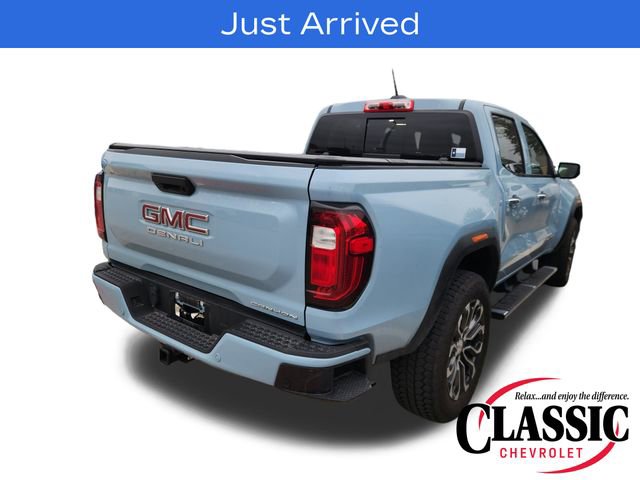 Used 2025 GMC Canyon Denali AWD/4WD image 9