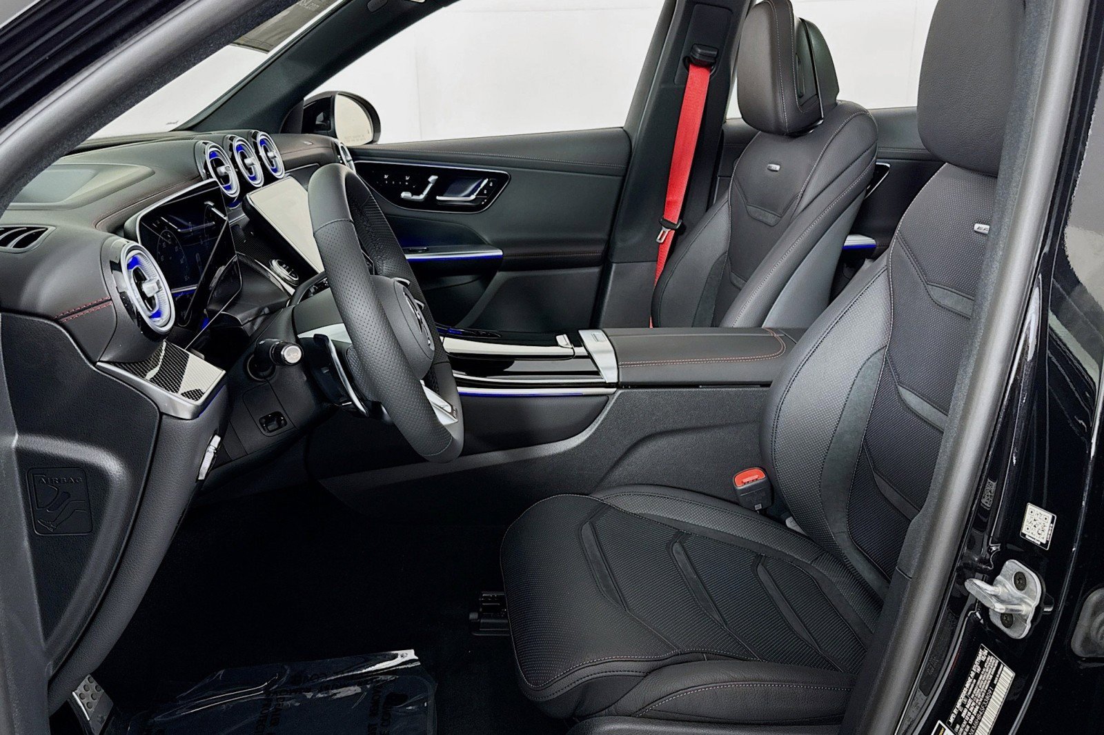 New 2025 Mercedes-Benz GLC 43 AMG 4MATIC image 16