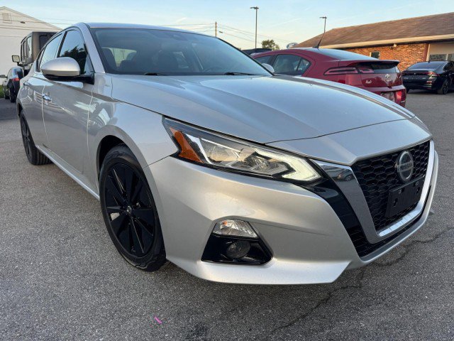 Used 2019 Nissan Altima 2.5 SL FWD image 1