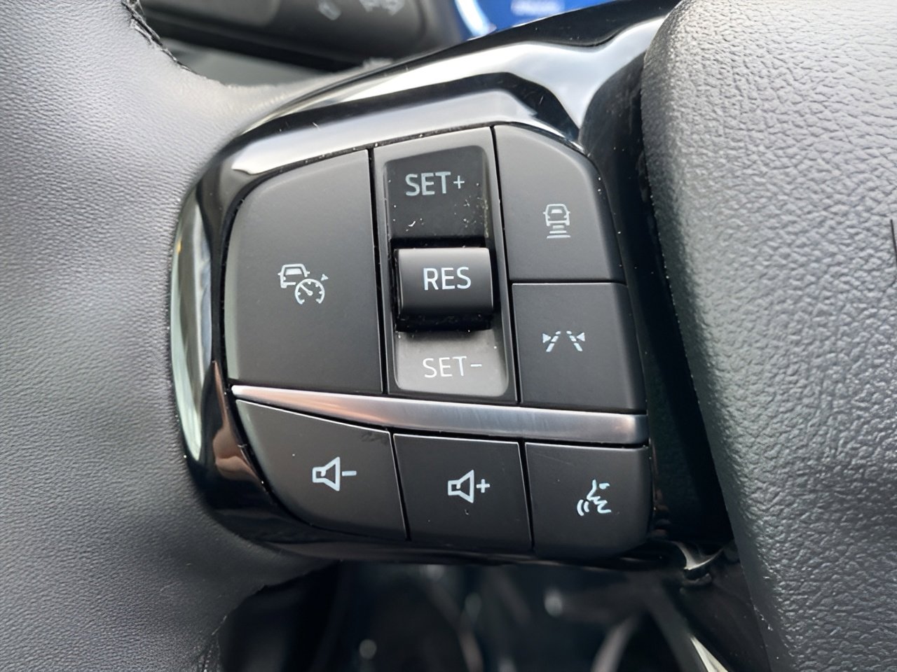 Certified 2023 Ford Escape Active w/ Tech Pack #2 image 14