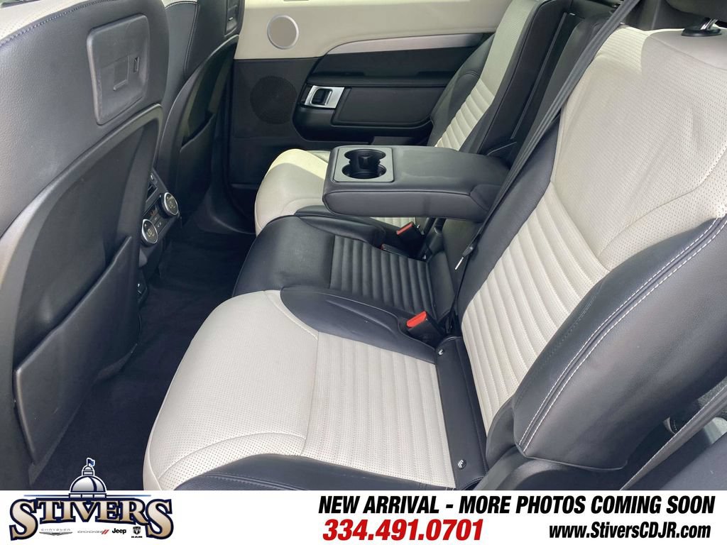 Used 2021 Land Rover Discovery S R-Dynamic AWD/4WD image 14