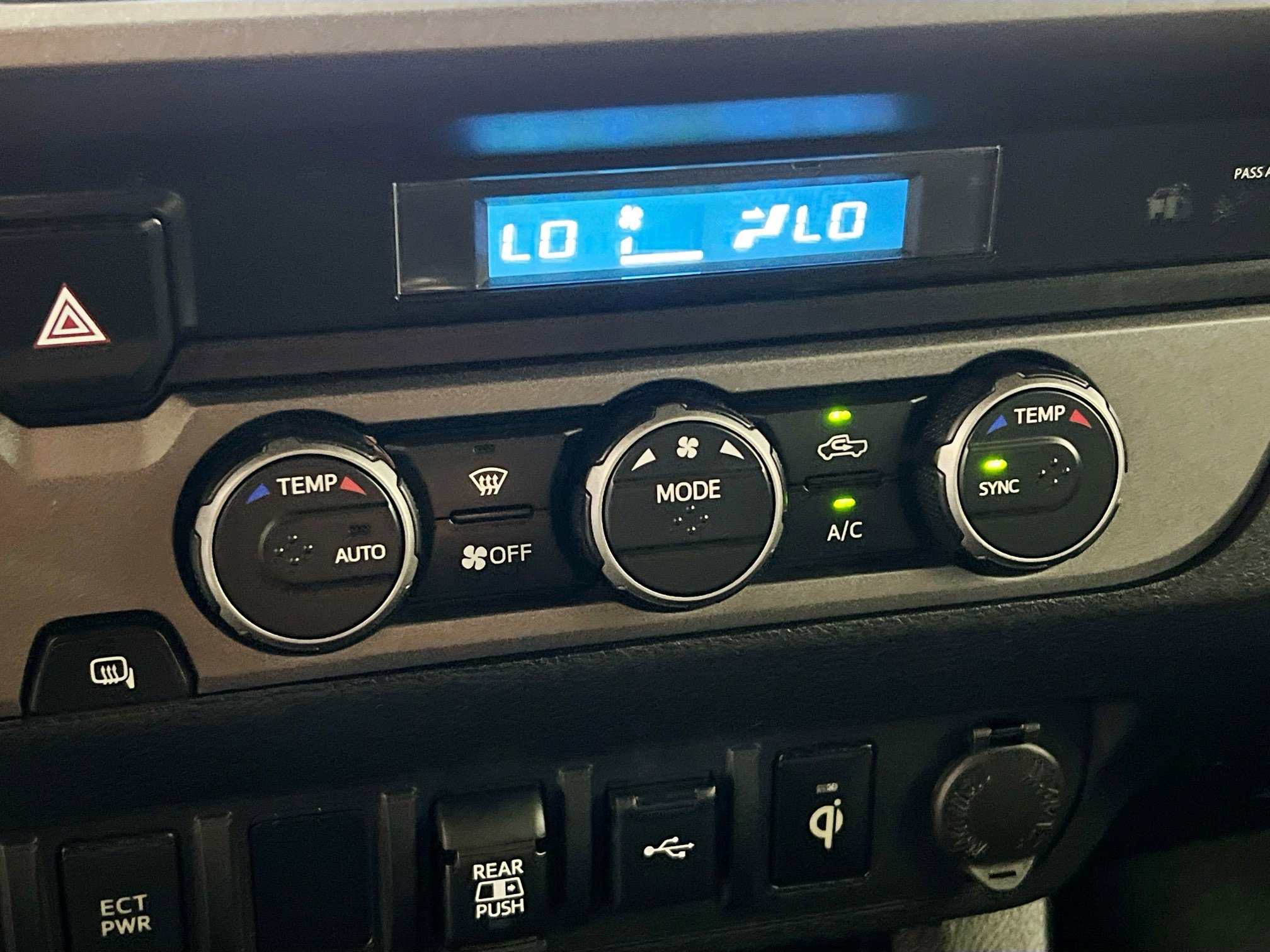 Used 2021 Toyota Tacoma TRD Sport image 27