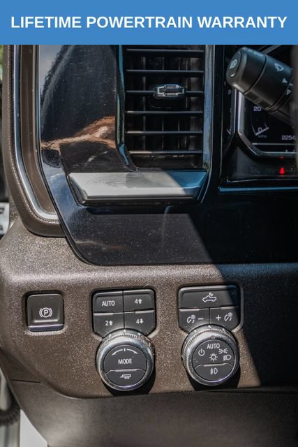 Used 2024 GMC Sierra 3500 SLE w/ SLE Convenience Package AWD/4WD image 29