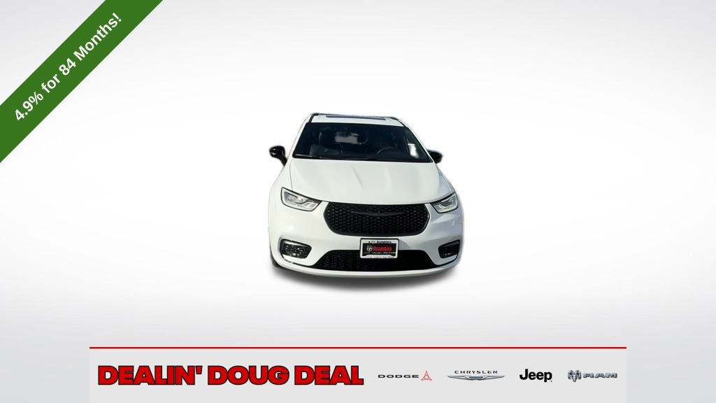 New 2026 Chrysler Pacifica Limited image 41