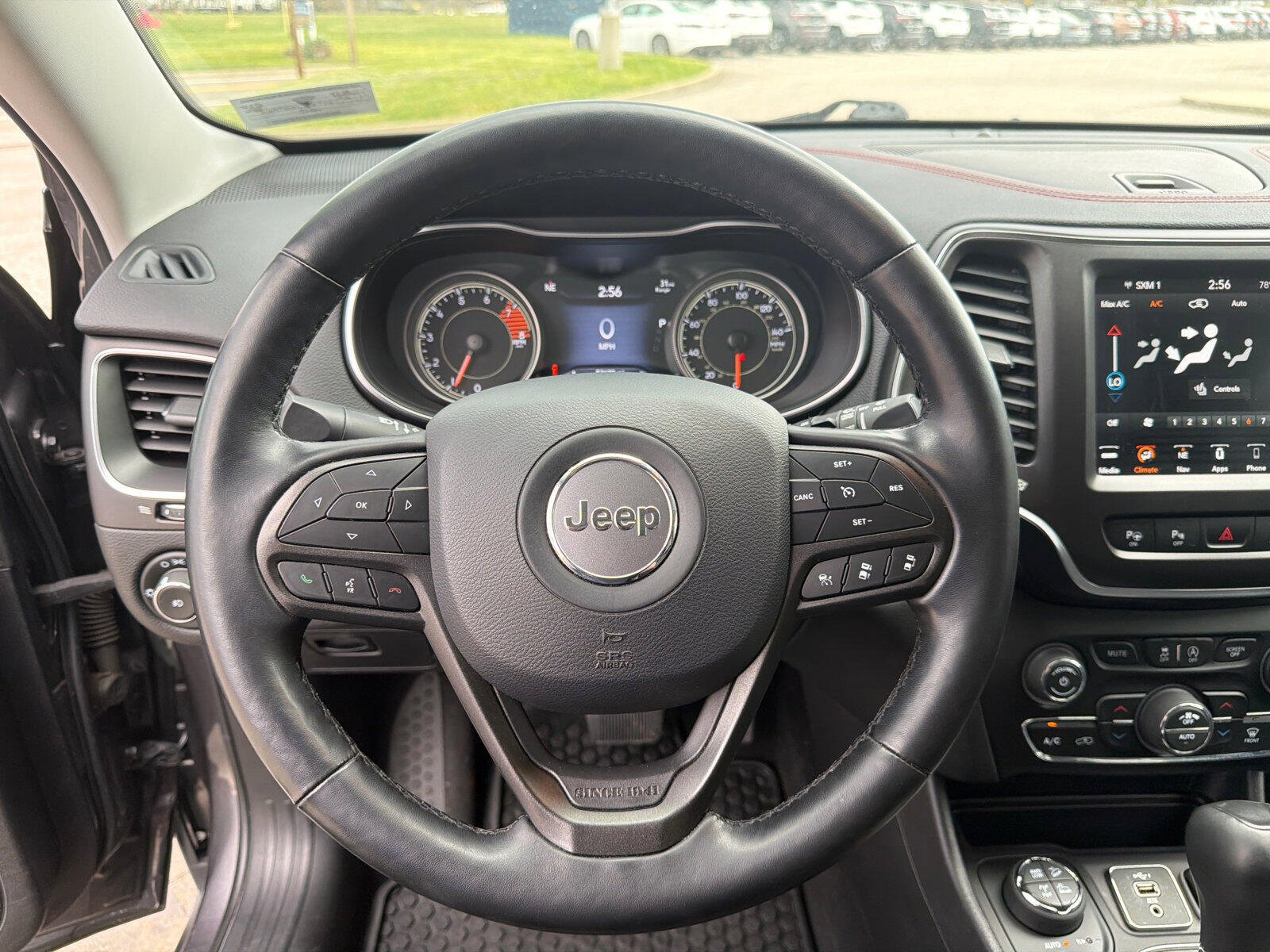 Used 2020 Jeep Cherokee Trailhawk image 14