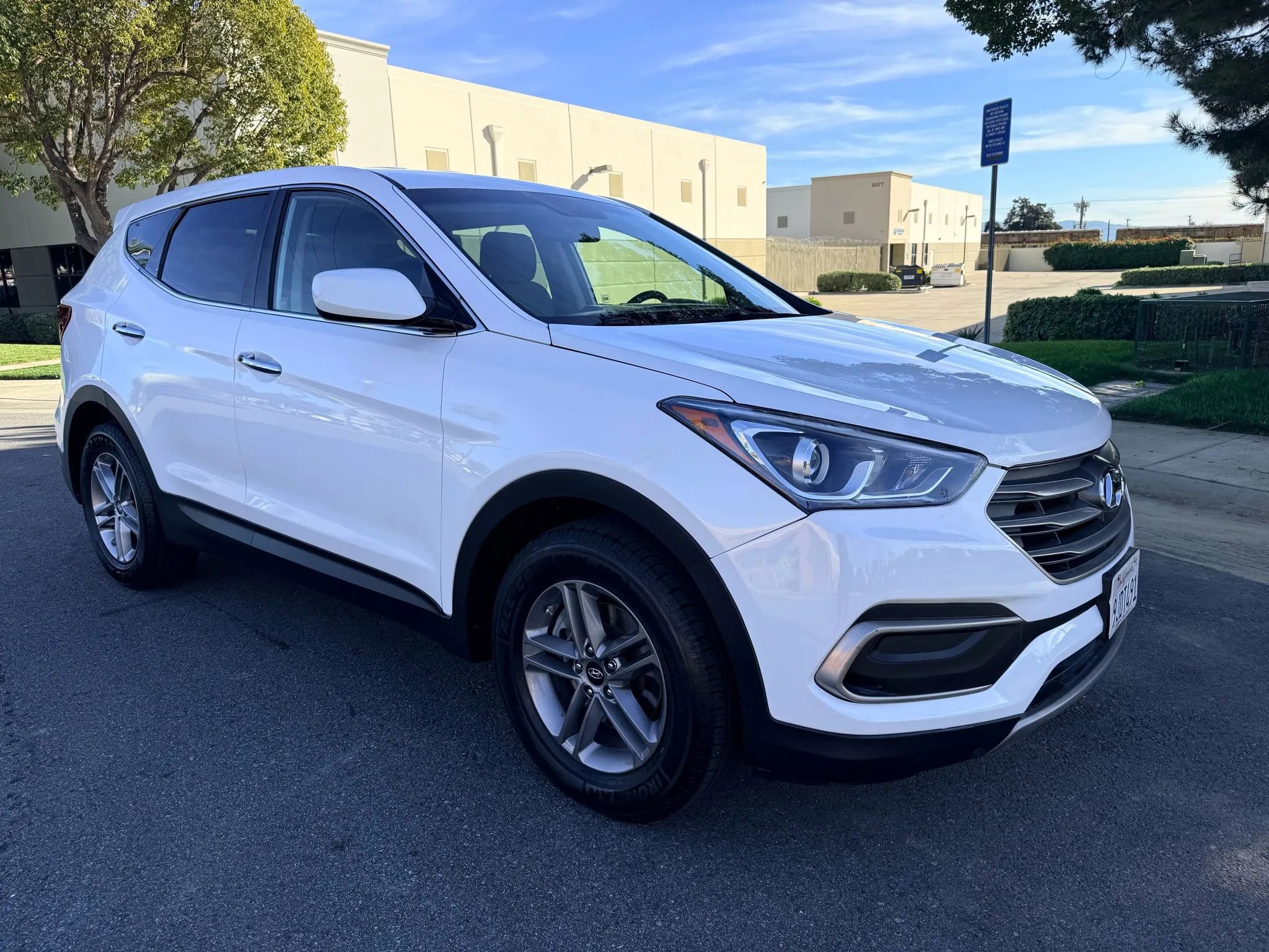 Used 2018 Hyundai Santa Fe Sport AWD/4WD image 3