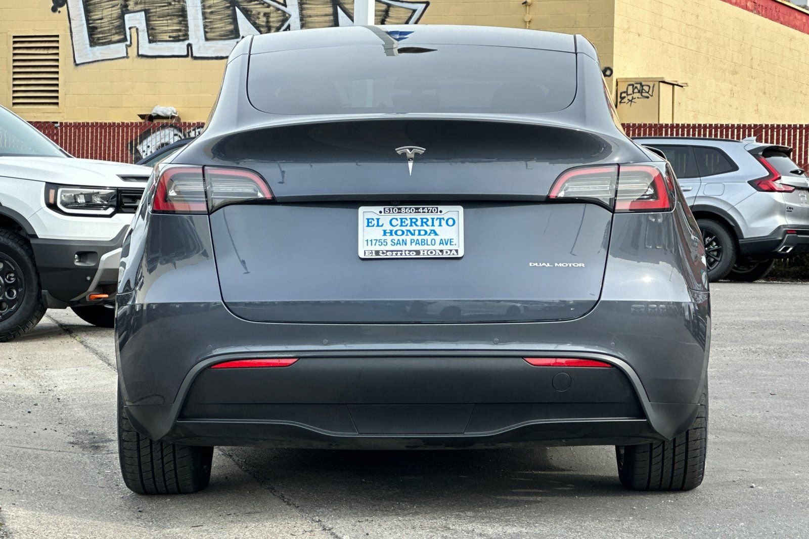 Used 2022 Tesla Model Y Long Range image 4