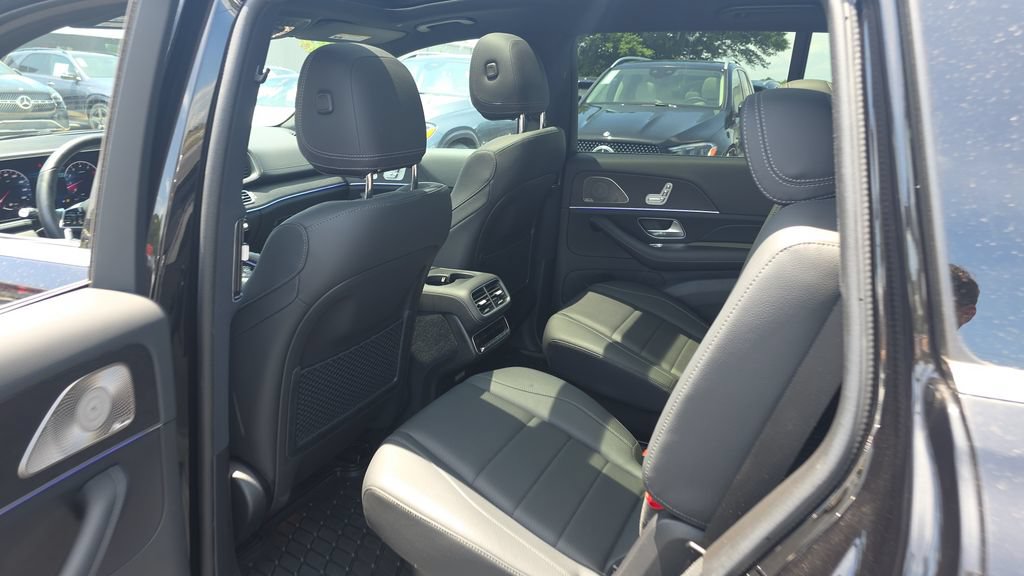 Certified 2025 Mercedes-Benz GLS 450 4MATIC image 25