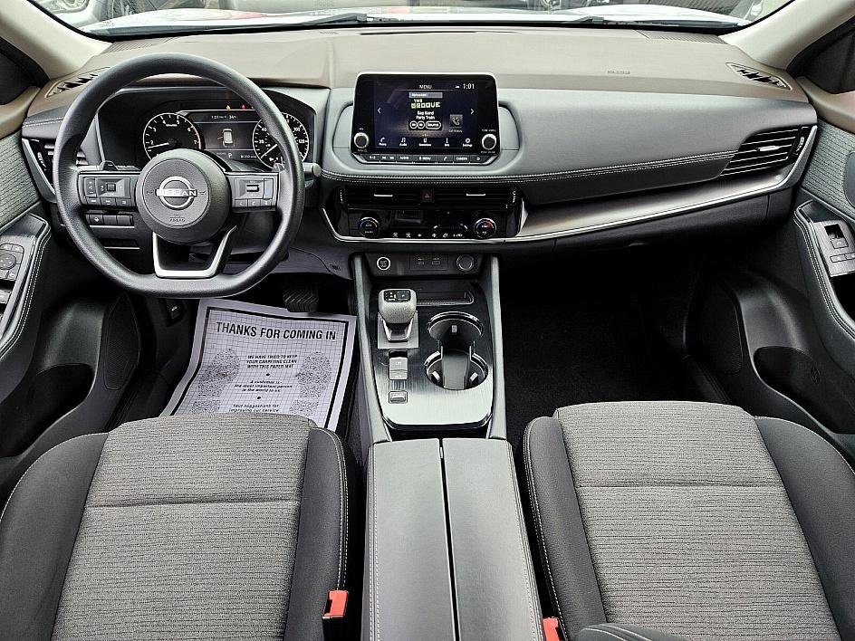 Used 2022 Nissan Rogue SV image 10