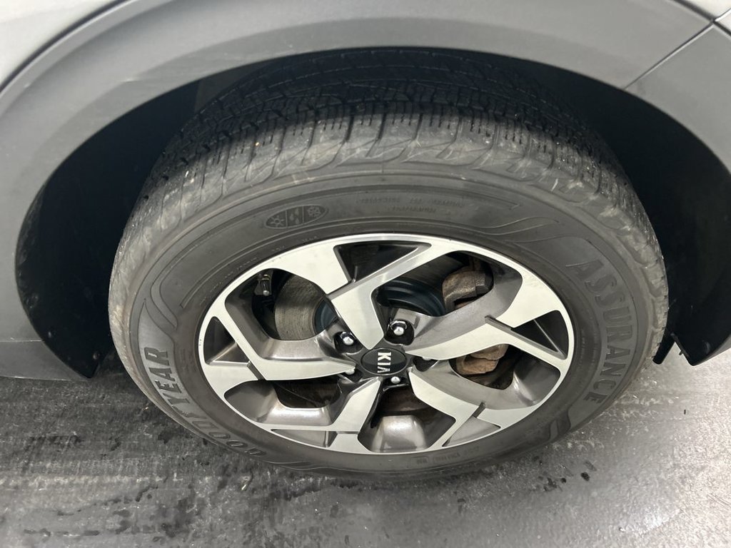 Used 2020 Kia Sportage LX AWD/4WD image 8