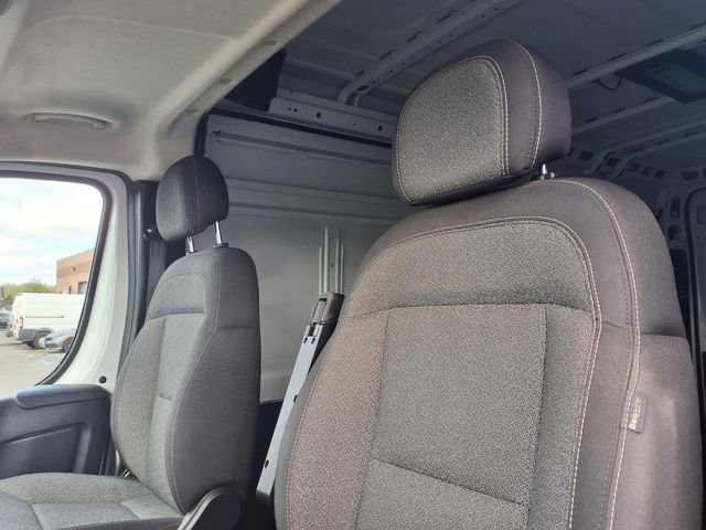Used 2024 RAM ProMaster 2500 w/ Convenience Group image 20