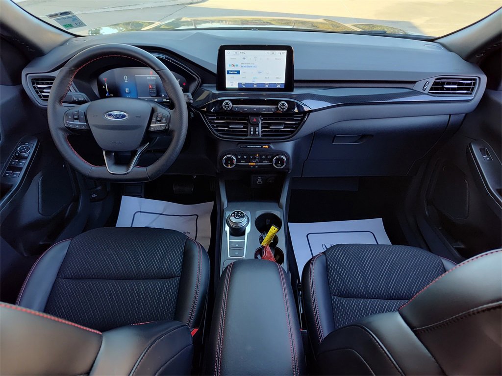 Used 2025 Ford Escape ST-Line image 26