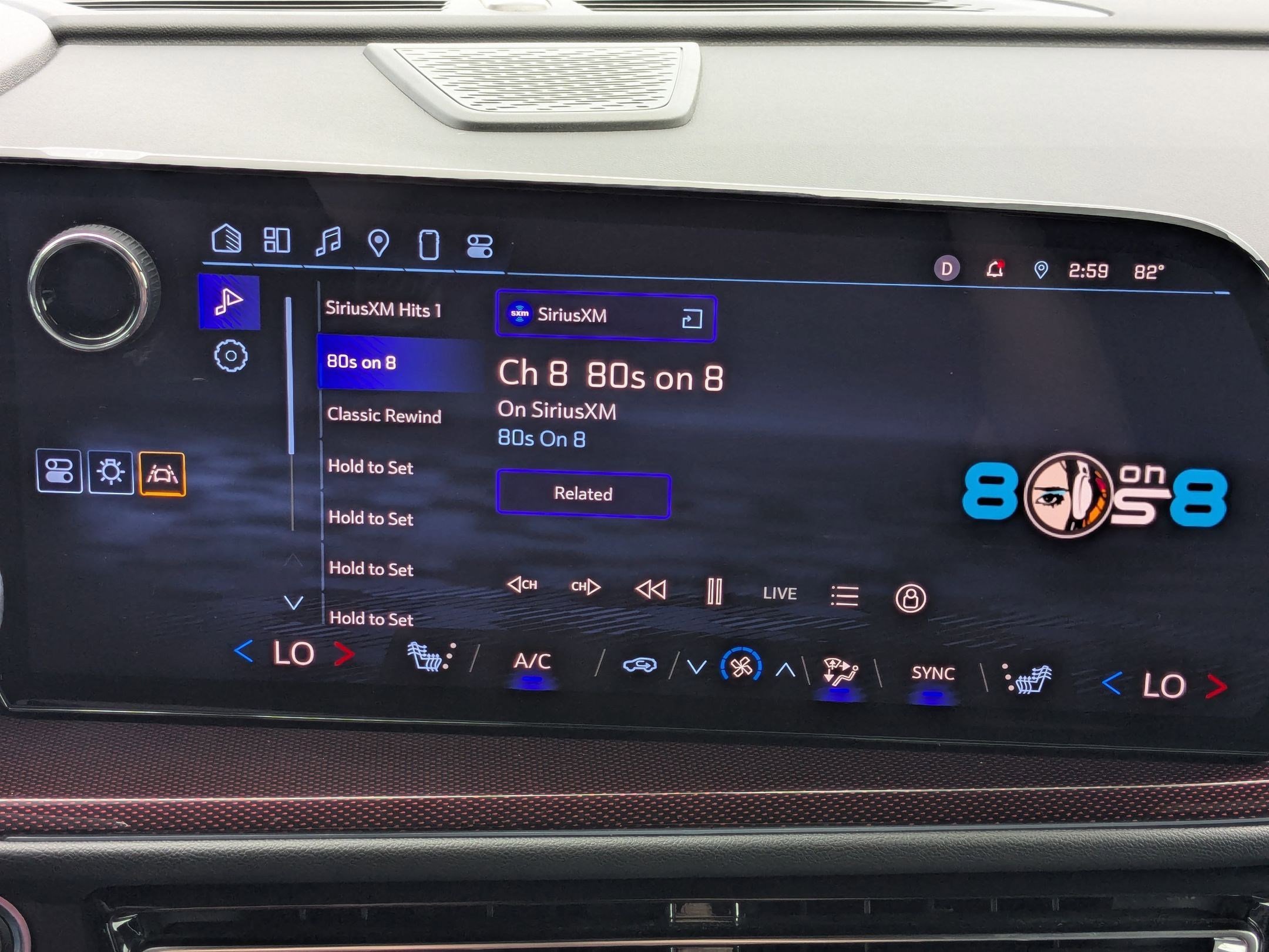 Used 2024 Chevrolet Traverse Z71 w/ Enhanced Driving Package image 20