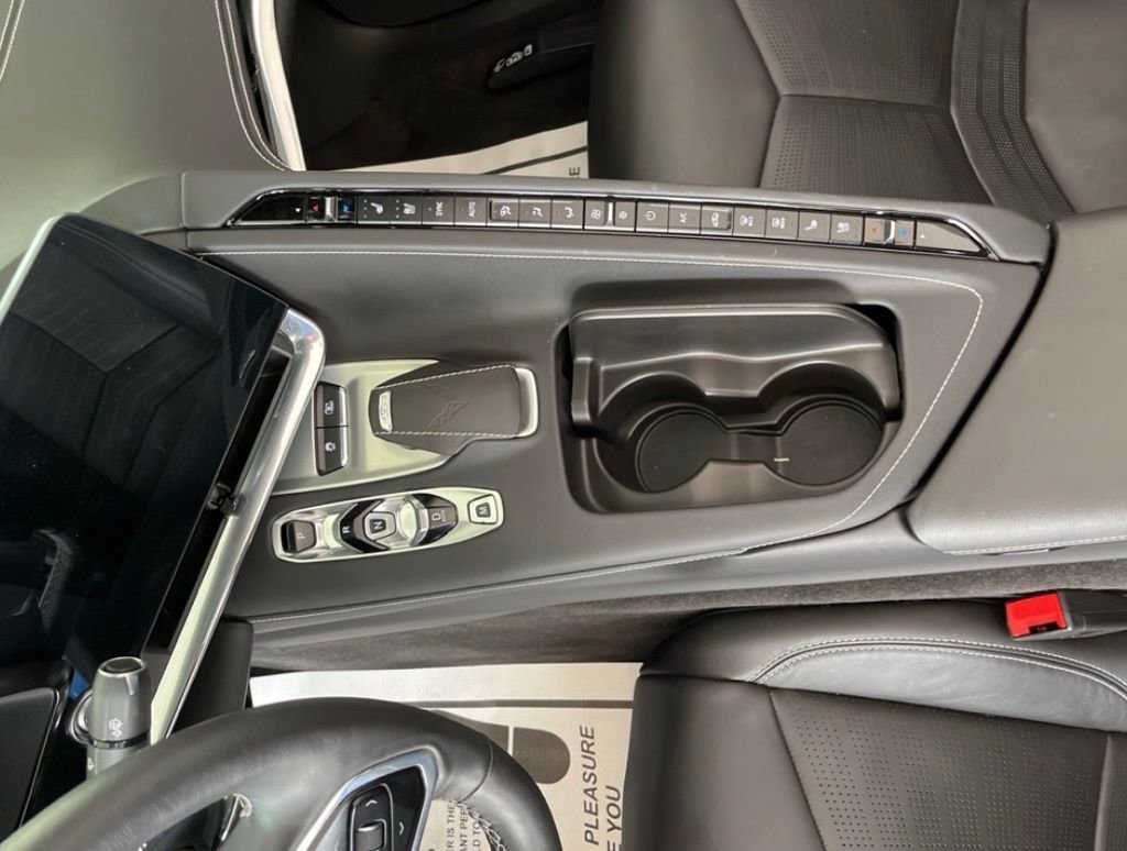 Used 2020 Chevrolet Corvette Stingray Preferred Conv w/ 2LT Preferred Equipment Group RWD image 33