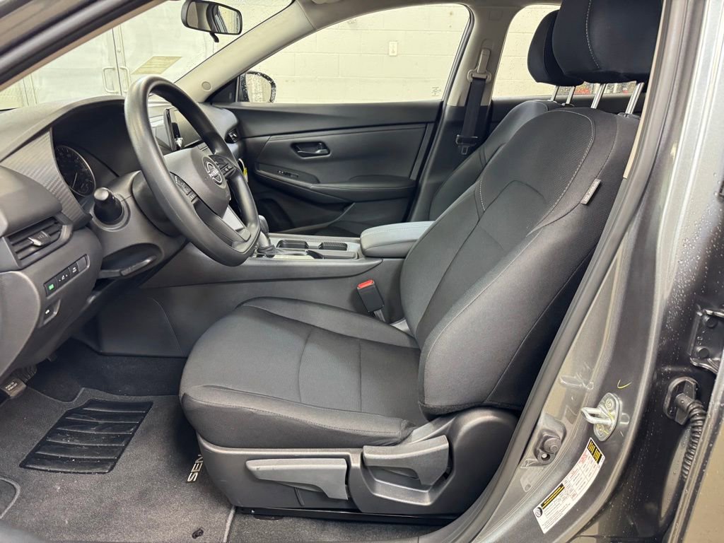 Certified 2025 Nissan Sentra S FWD image 11