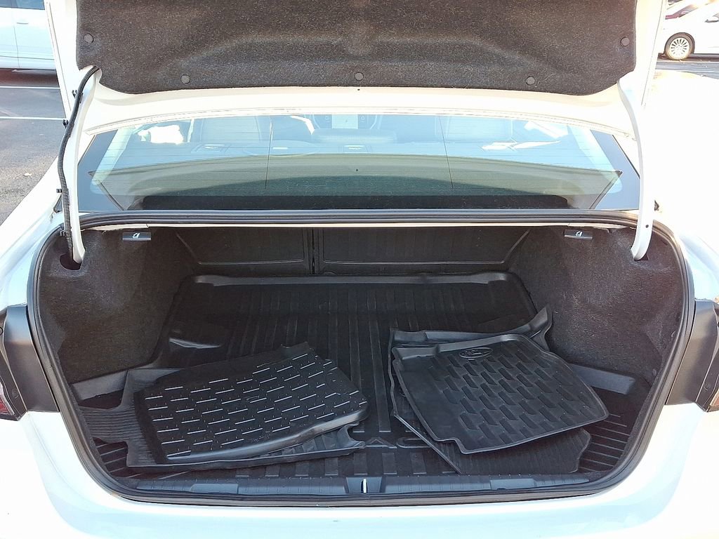 Used 2023 Subaru Legacy Limited image 28