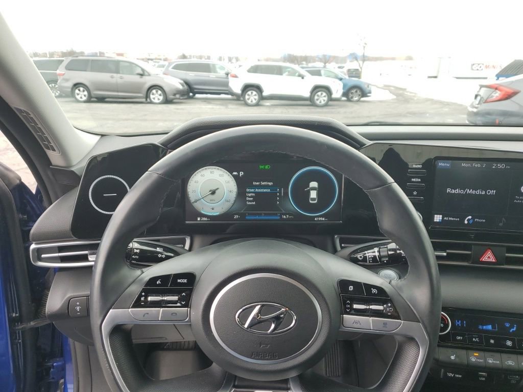 Used 2021 Hyundai Elantra SEL w/ Convenience Package image 11