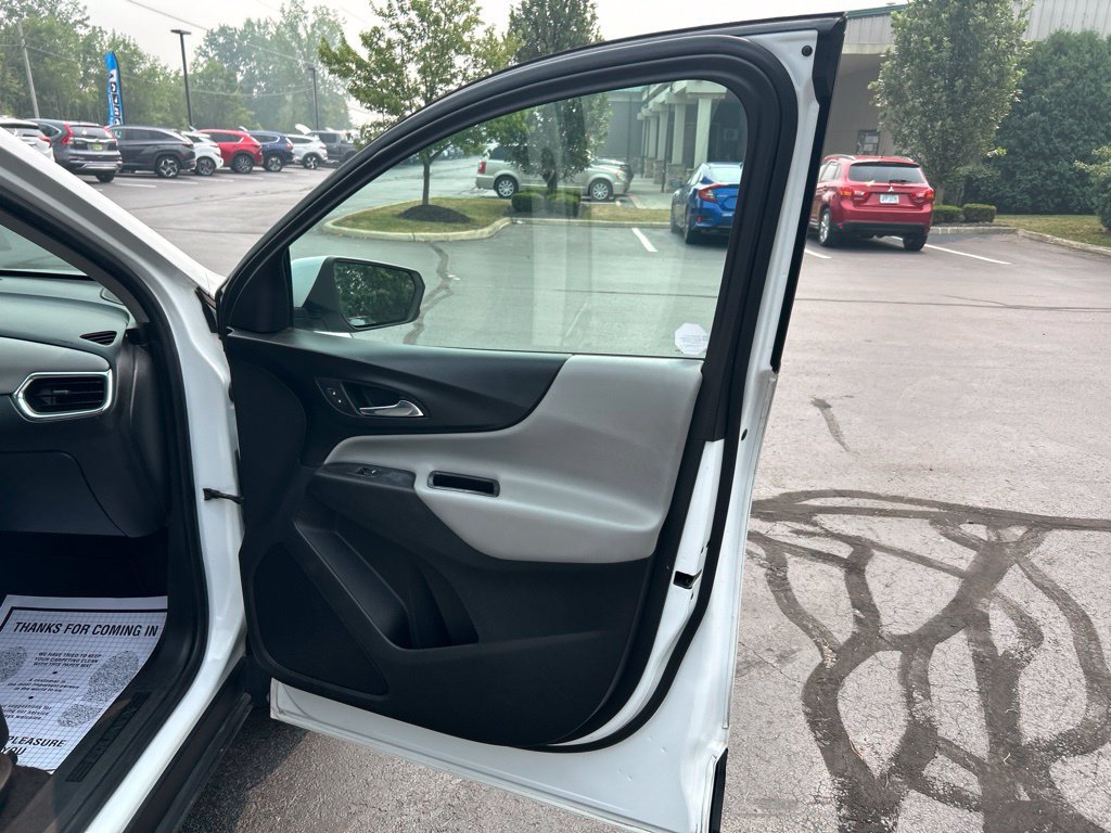 Used 2020 Chevrolet Equinox LT AWD/4WD image 34