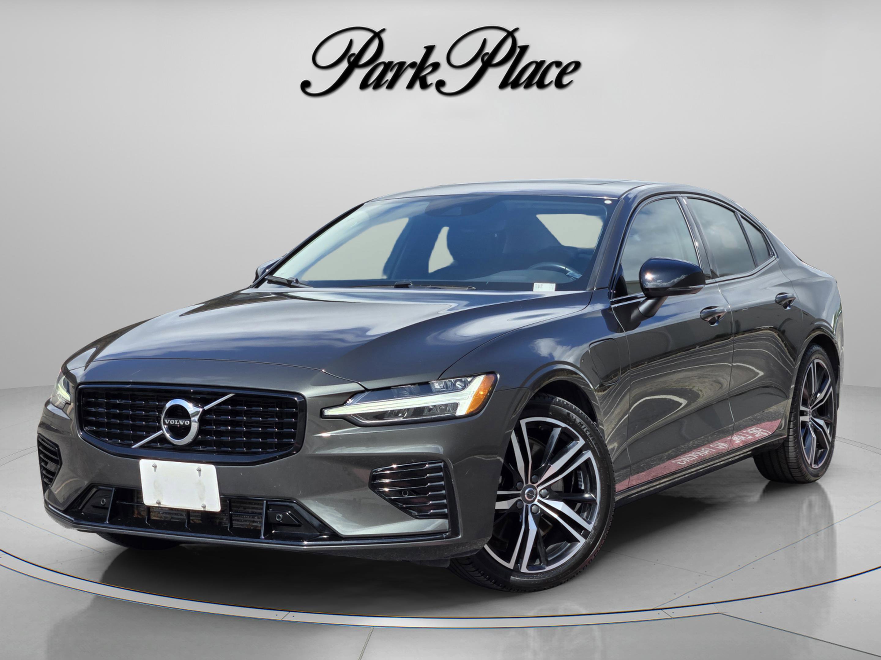 Used 2022 Volvo S60 T8 R-Design Expression w/ Premium Package