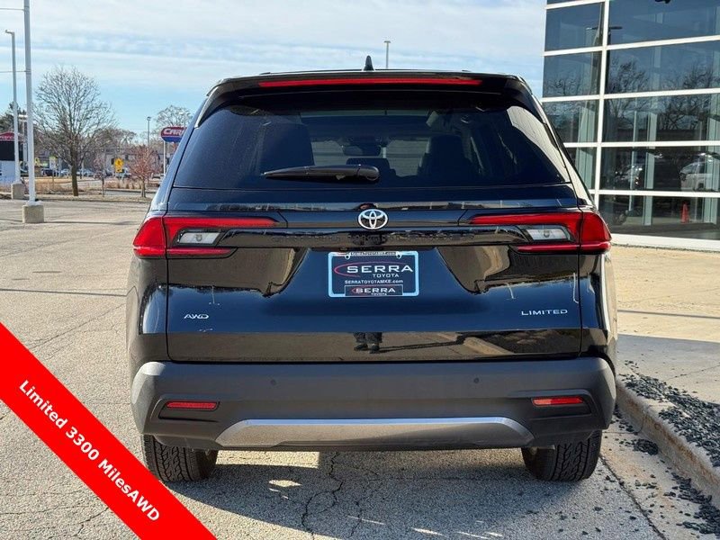 Used 2026 Toyota Grand Highlander Limited image 4