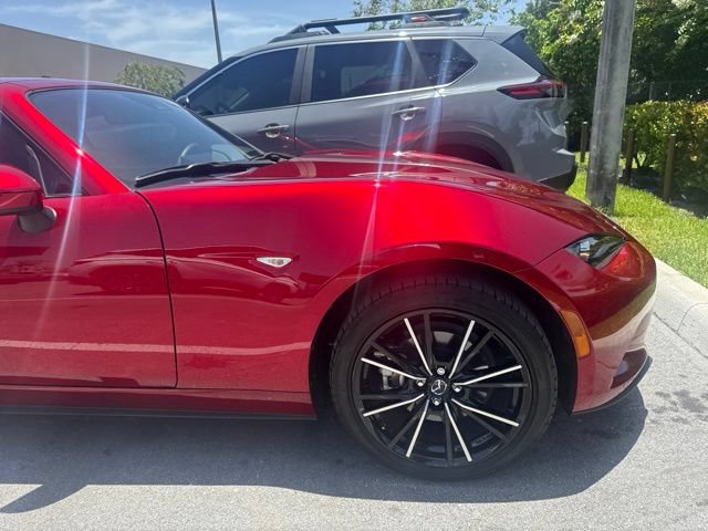 Used 2024 MAZDA MX-5 Miata RF Grand Touring w/ Weather Package RWD image 4