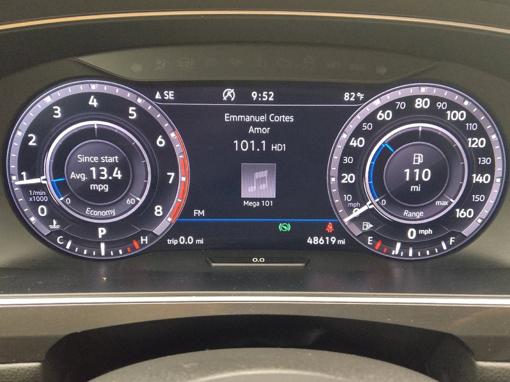 Used 2019 Volkswagen Tiguan SEL Premium image 23