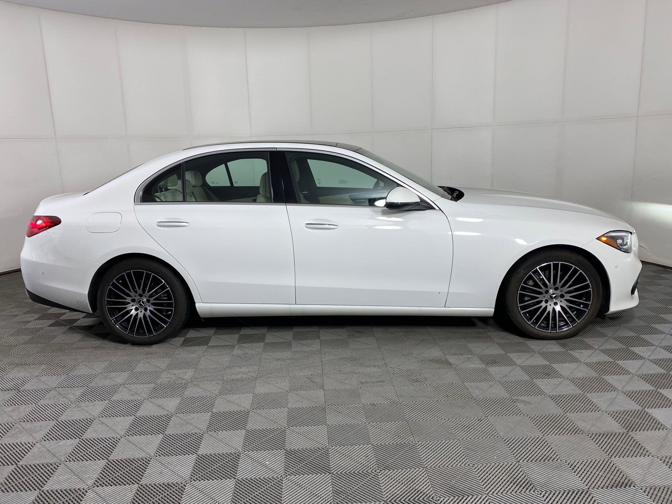 Certified 2025 Mercedes-Benz C 300 4MATIC Sedan image 7