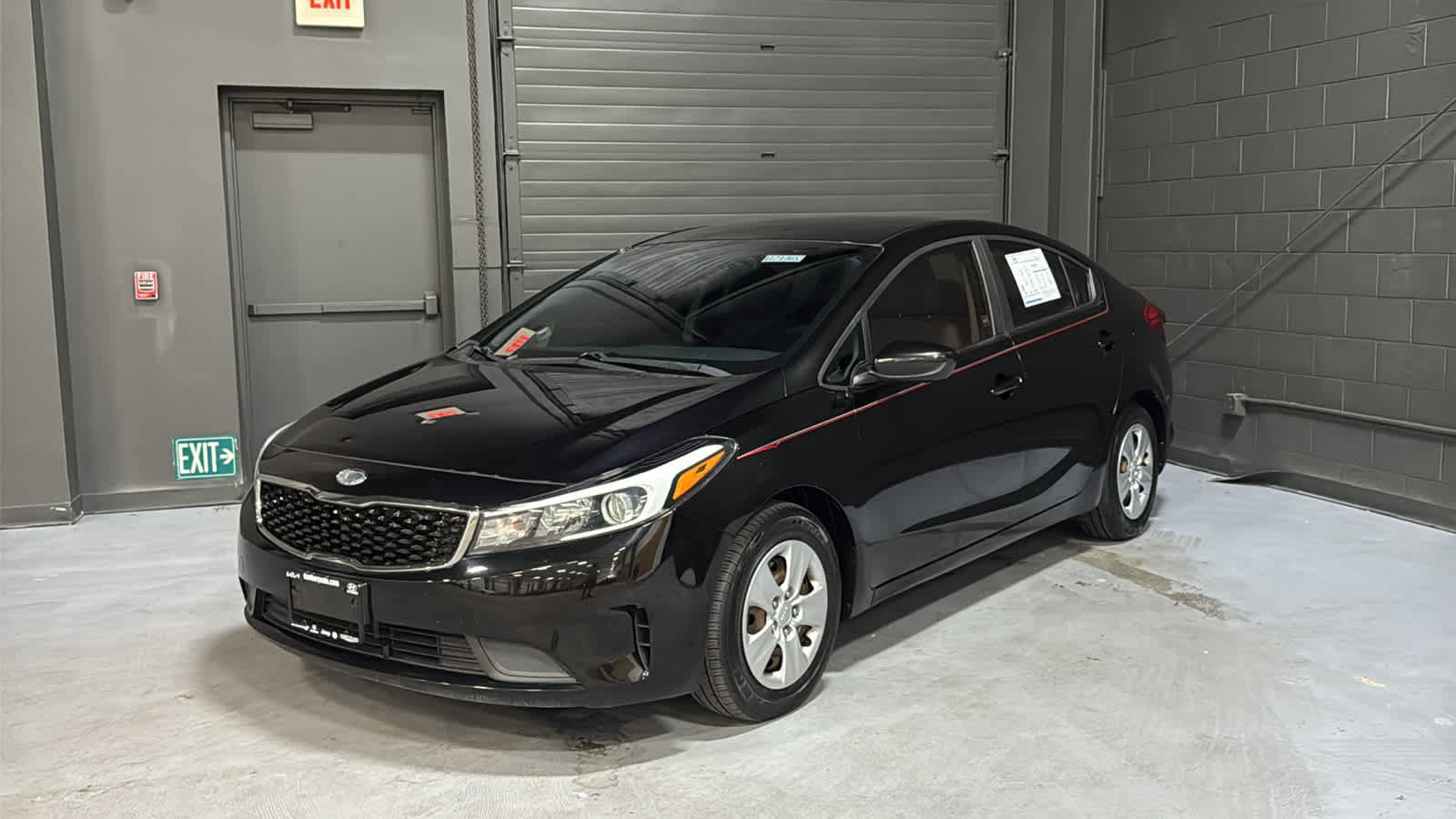 Used 2017 Kia Forte LX FWD image 3