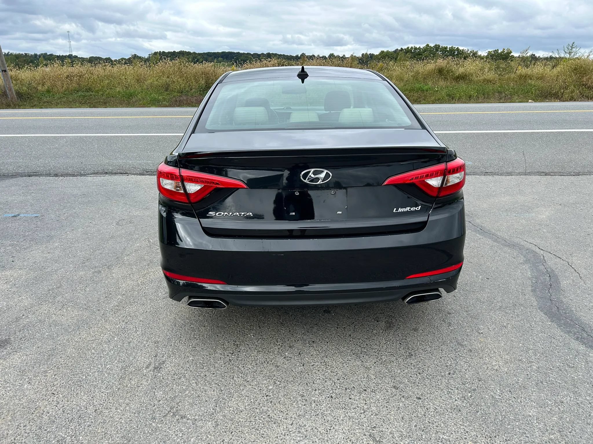 Used 2017 Hyundai Sonata Limited w/ Tech Package 03 FWD image 10