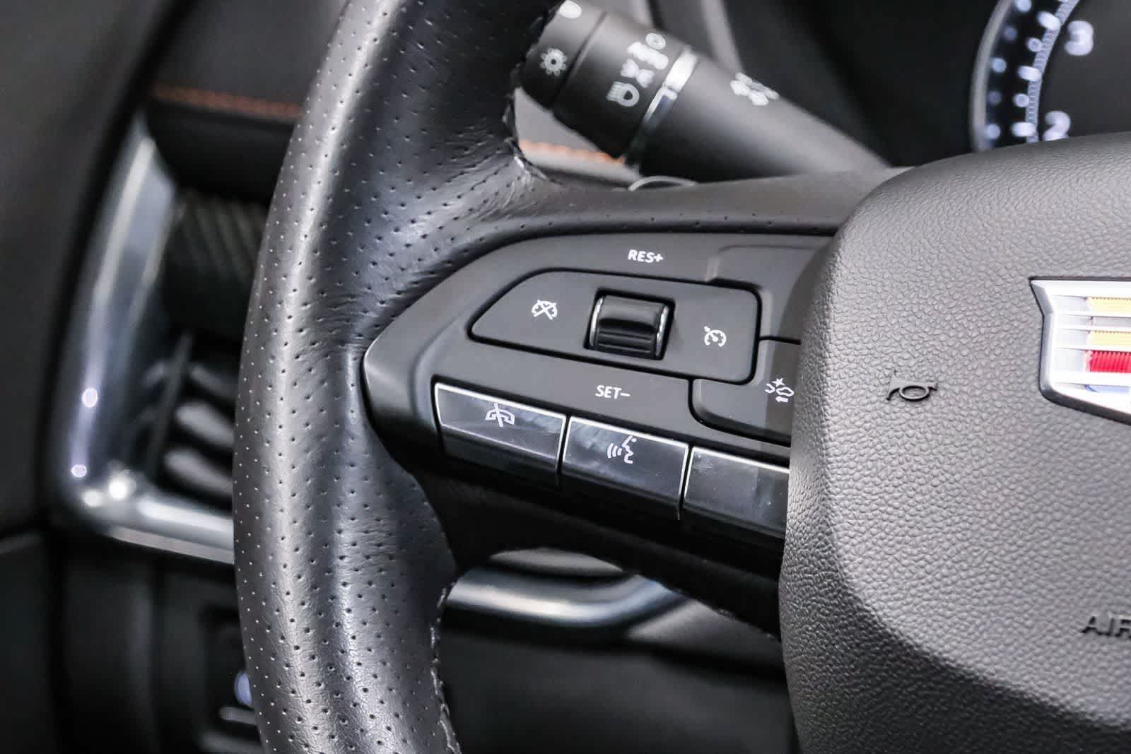 Used 2023 Cadillac XT4 Sport FWD image 21