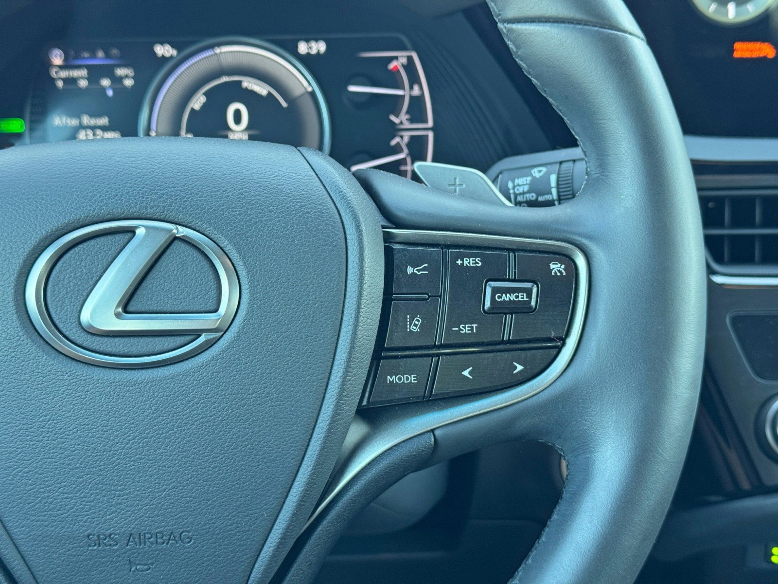 Used 2022 Lexus ES 300h w/ Premium Package FWD image 23