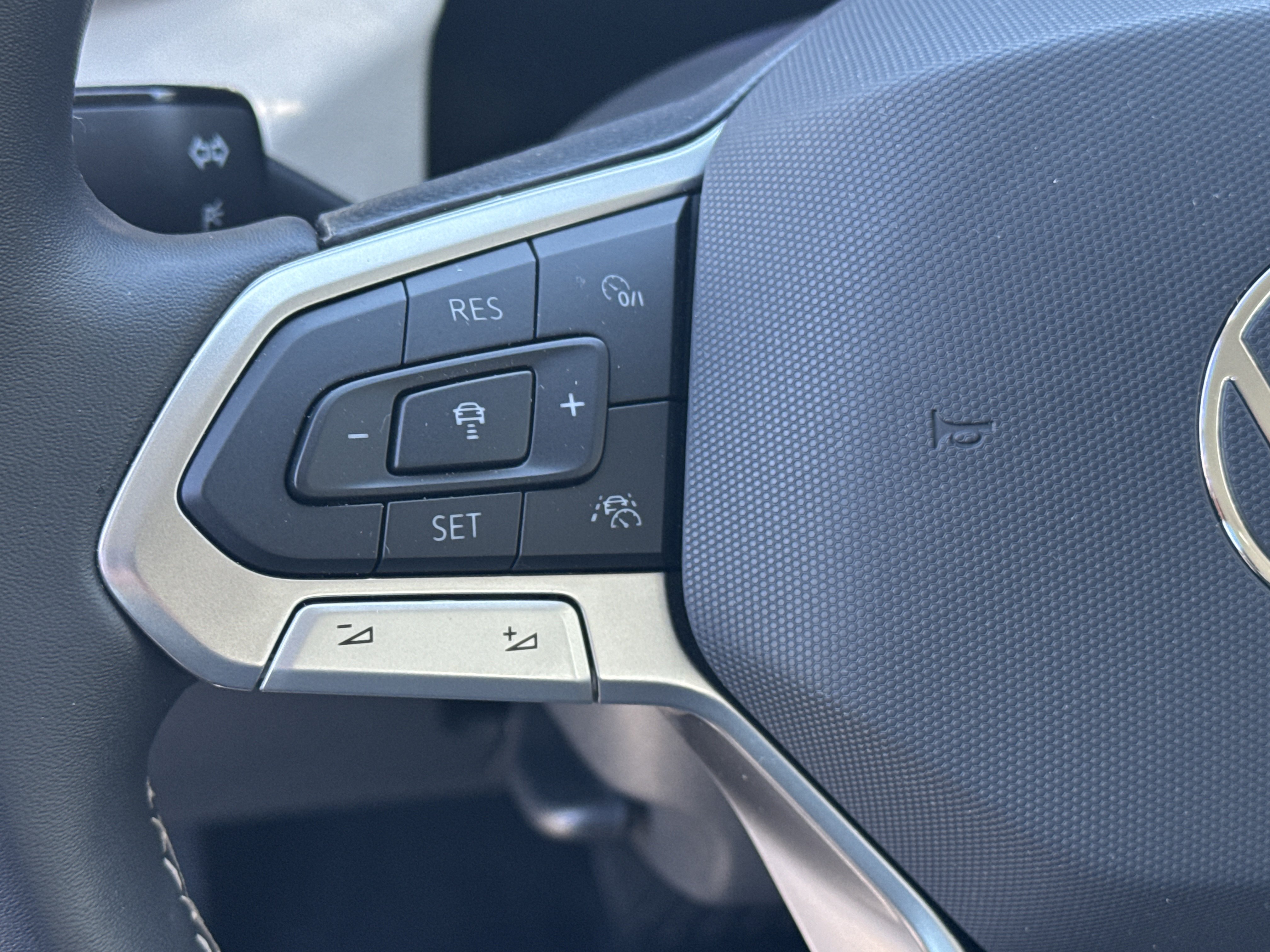 Used 2026 Volkswagen Taos S FWD image 18