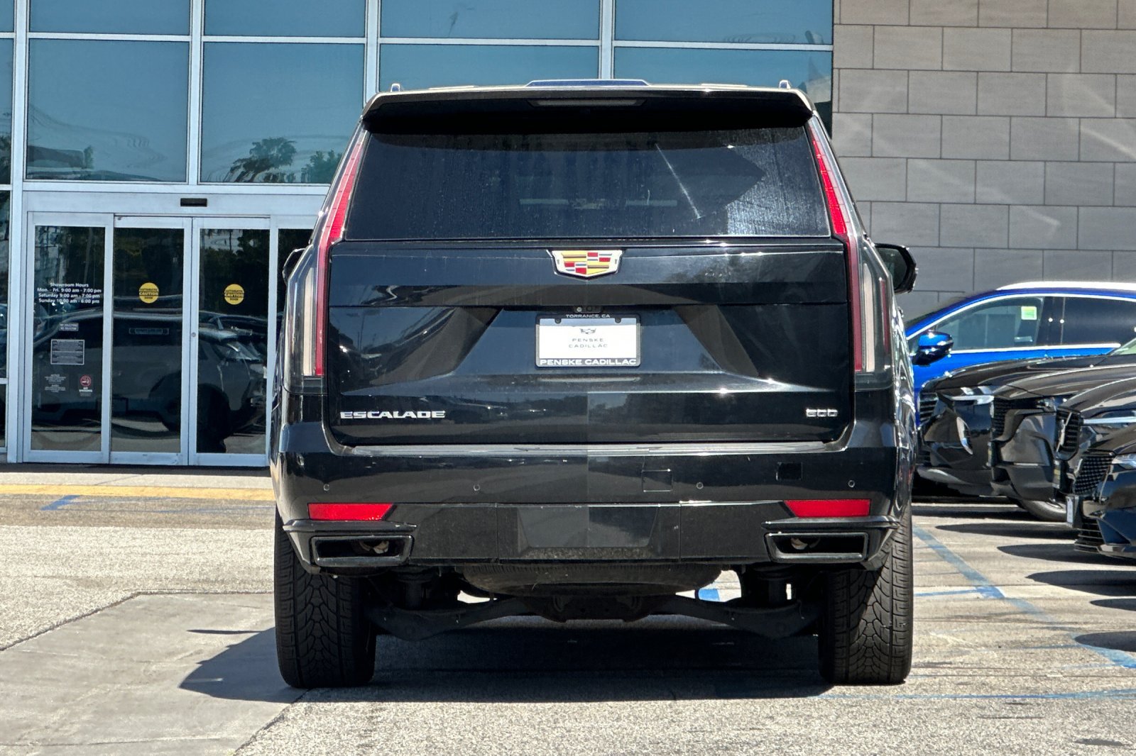 Used 2023 Cadillac Escalade Sport AWD/4WD image 5