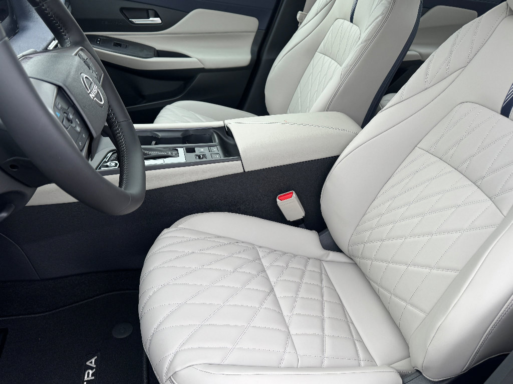 New 2026 Nissan Sentra SL w/ Floor Mat Package FWD image 17