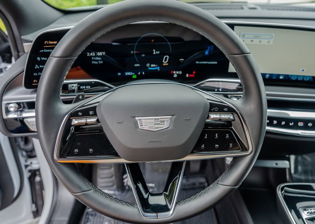 Used 2024 Cadillac Lyriq Tech w/ Driver Assist Package AWD/4WD image 5