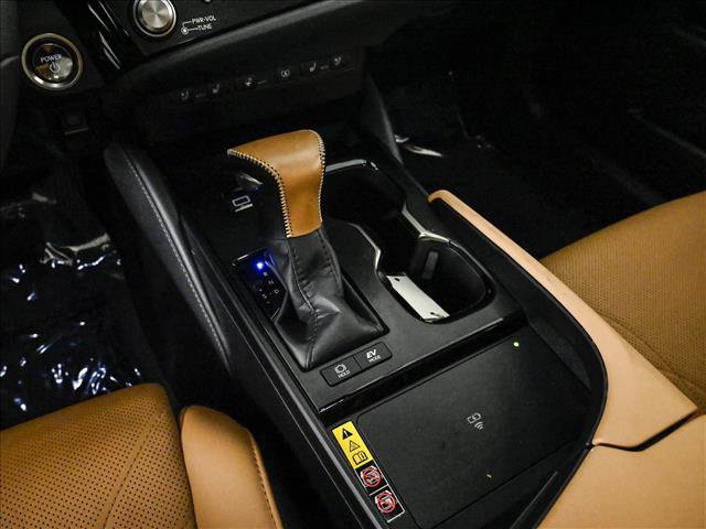 Used 2024 Lexus ES 300h Ultra Luxury w/ Accessory Package (Z1) FWD image 12