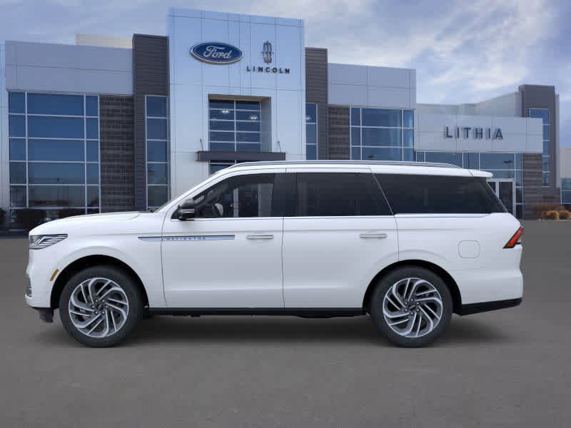 New 2025 Lincoln Navigator Reserve image 3