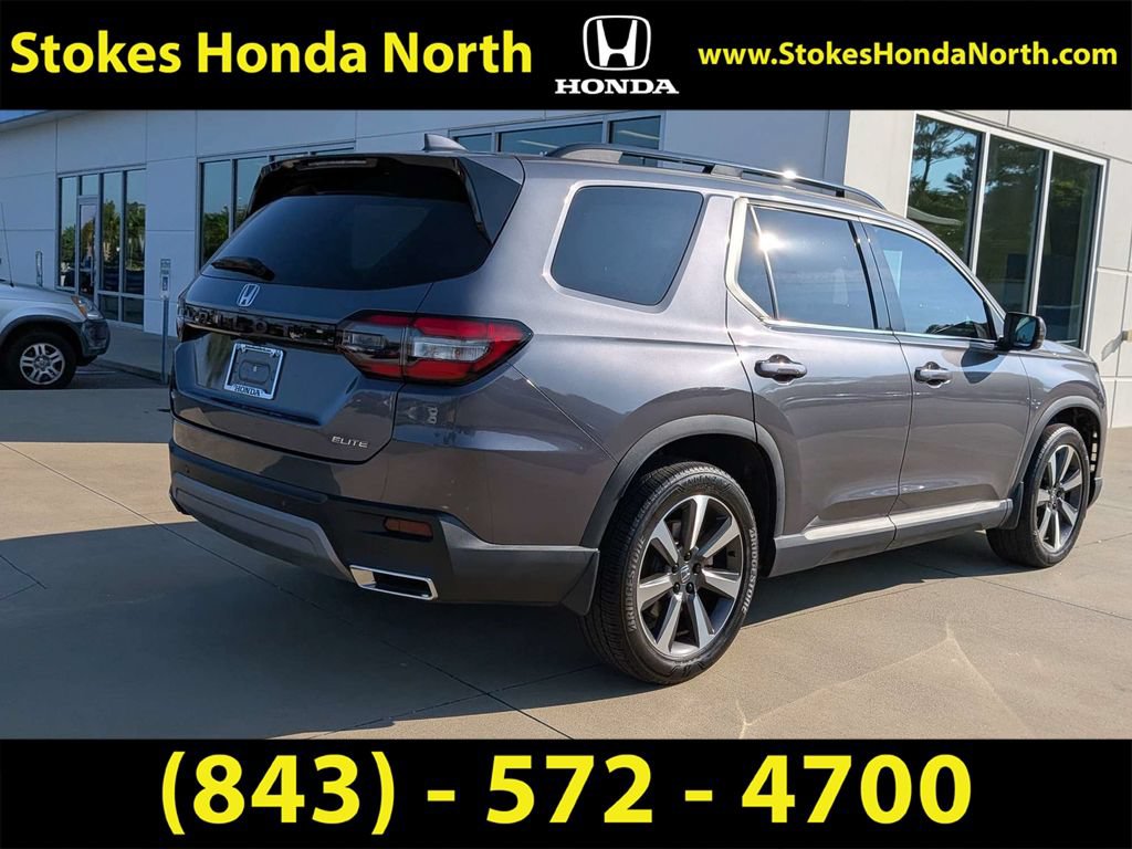 Used 2025 Honda Pilot Elite image 4