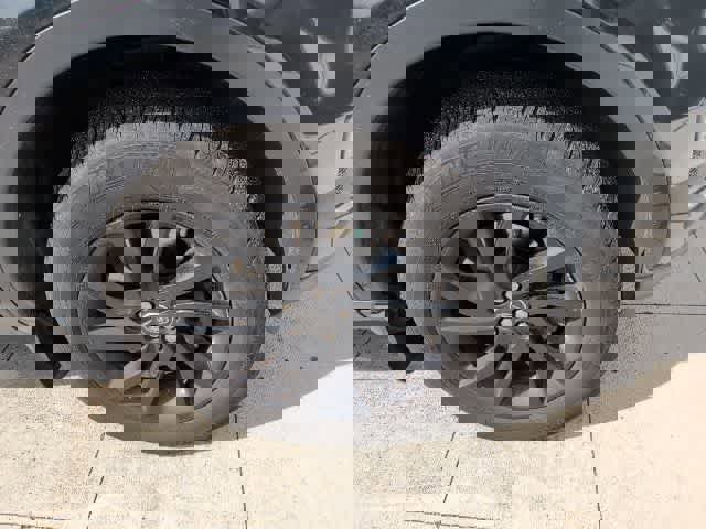 Used 2018 Land Rover Discovery Sport HSE image 9