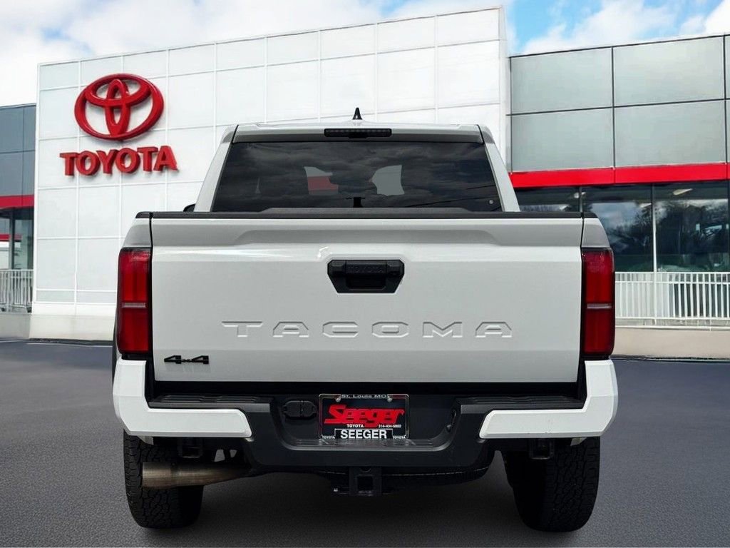 Used 2024 Toyota Tacoma TRD Off-Road AWD/4WD image 5