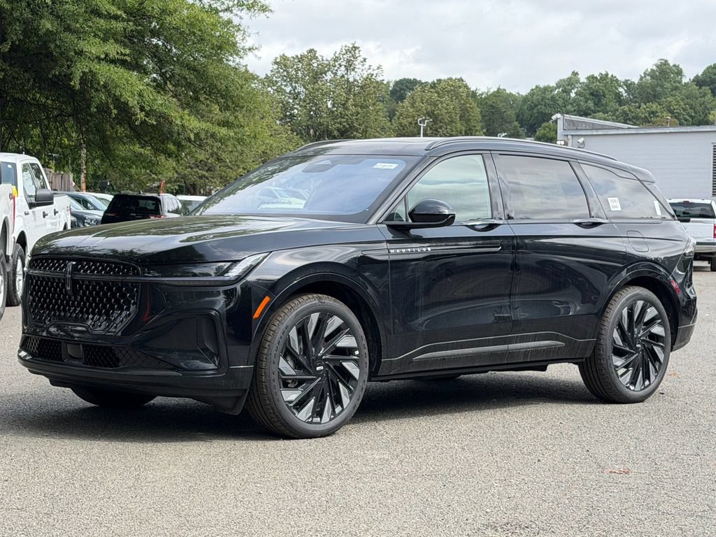 New 2026 Lincoln Nautilus Reserve w/ Jet Appearance Package AWD/4WD image 3
