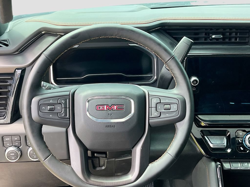 Used 2025 GMC Sierra 2500 AT4 w/ AT4 Premium Plus Package AWD/4WD image 24